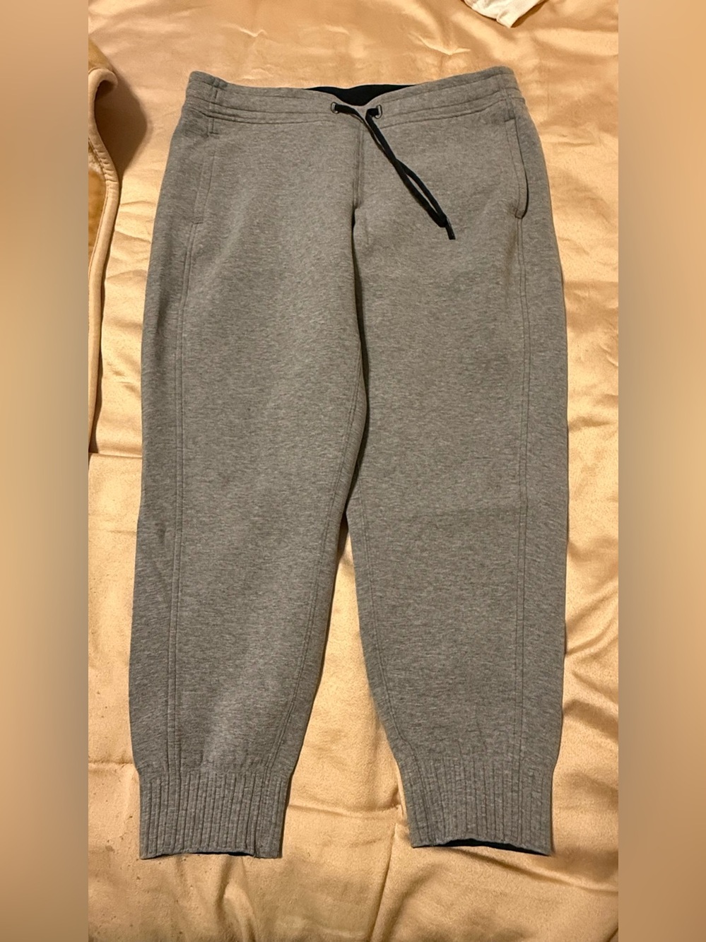 Lululemon size 12 gray sweatpants